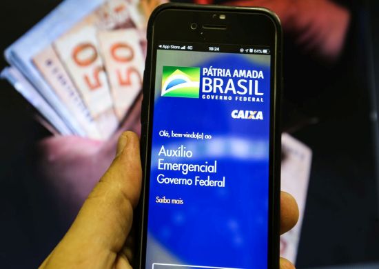 Trabalhadores nascidos em dezembro podem sacar auxílio emergencial nesta sexta-feira