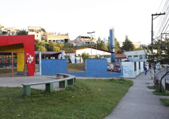 Fiscalização surpresa do TCESP vistoria escolas municipais e estaduais nesta segunda-feira