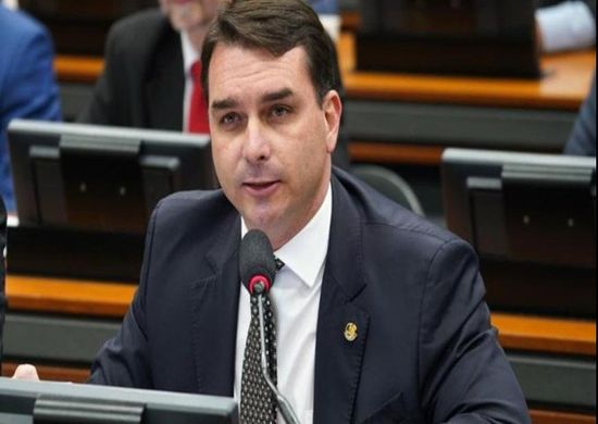 STF mantém foro de Flávio Bolsonaro no caso das ‘rachadinhas’ e anula relatórios do Coaf