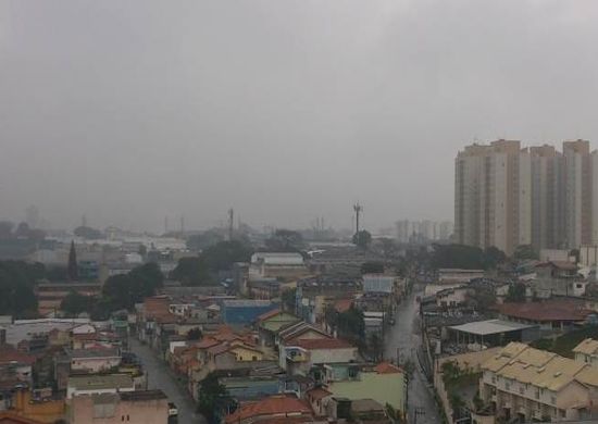 Frente fria derruba a temperatura em Guarulhos nesta quarta