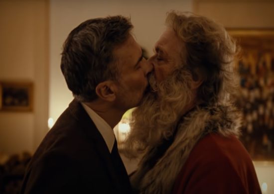 VÍDEO: Propaganda com um Papai Noel gay inova na Noruega
