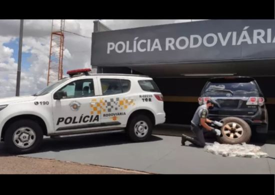 Mulheres são presas com R$ 1 milhão dentro de estepe no interior de SP