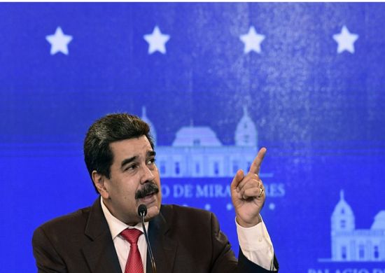 Presidente da Venezuela obriga população a tomar dose de reforço a cada quatro meses