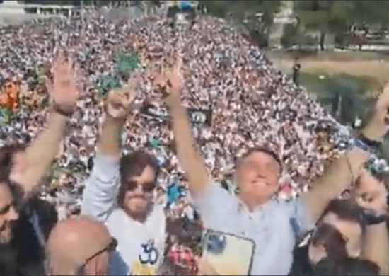 Marcha para Jesus reúne milhares de fiéis em São Paulo neste sábado