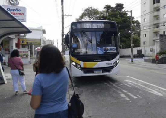 Prefeitura mantém benefícios no transporte a estudantes durante as férias escolares