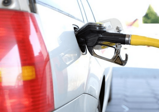 COMBUSTÍVEL: Após redução ICMS, preço da gasolina comum cai no Brasil