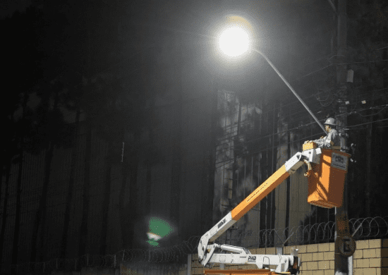 Guarulhos tem novo número de telefone para reparos na iluminação pública