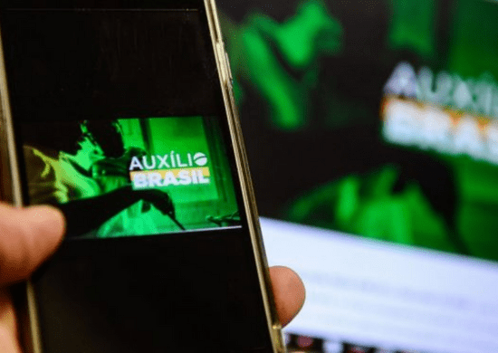 Parcelas do Auxílio Brasil pagas às segundas passam a ser antecipadas