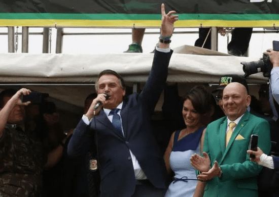 TSE dá 5 dias para Bolsonaro apresentar defesa em pedido de investigação sobre 7 de setembro