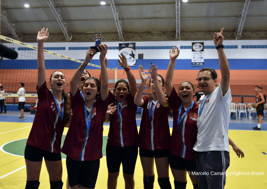 Colégios Marconi e Gardhon Bandeiras são campeões no vôlei juvenil da 50ª OCG