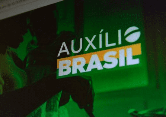 Auxílio Brasil é pago hoje a beneficiários com NIS final 2