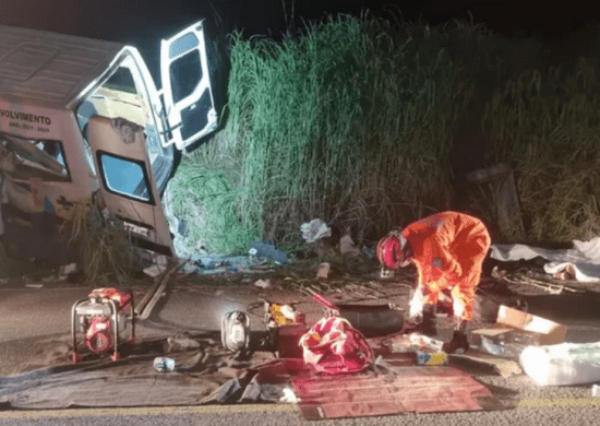Acidente em Tocantins deixa pelo menos 12 mortos e feridos em rodovia; bebê está entre as vítimas