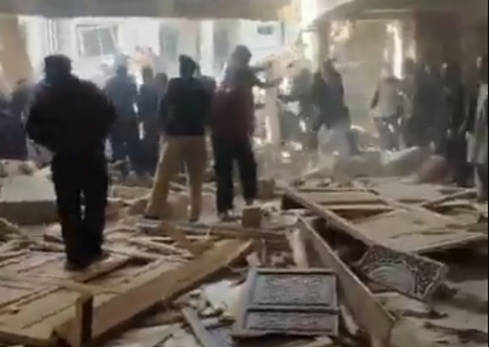 Explosão em mesquita no Paquistão deixa ao menos 32 pessoas mortas e 147 feridas