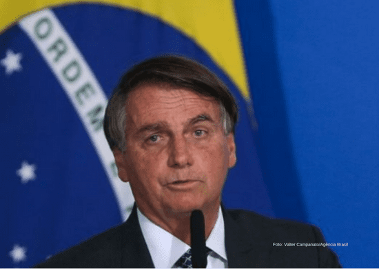 CGU poderá quebrar sigilo do cartão de vacina de Bolsonaro