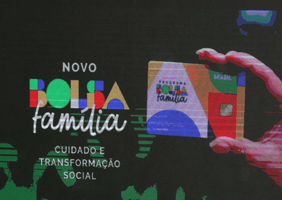 Caixa paga novo Bolsa Família a beneficiários com NIS de final 7