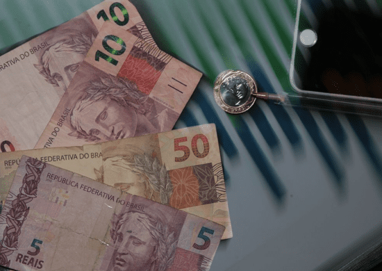 Quase 4,8 milhões de pessoas resgataram dinheiro esquecido em bancos