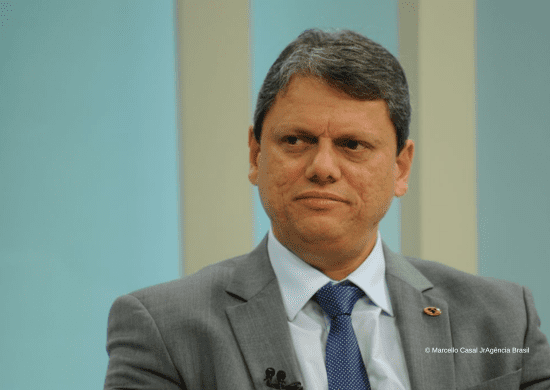 Tarcísio cancela compromisso após passar por cirurgia