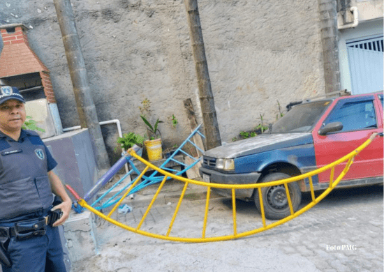 GCM recupera estrutura de brinquedo furtada de parque no Pimentas