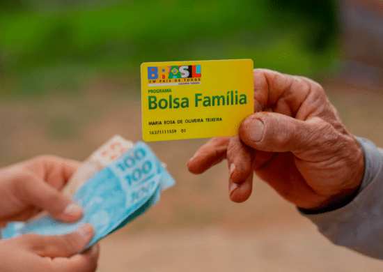 Beneficiários com NIS de final 9 recebem novo Bolsa Família