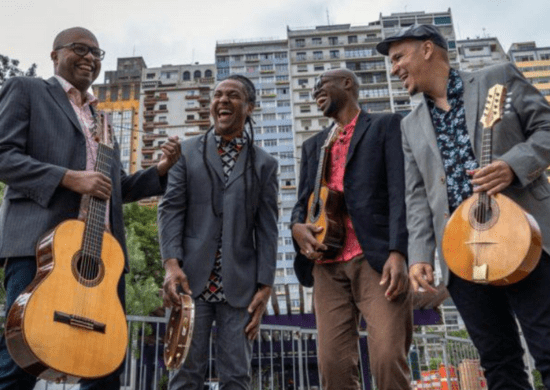 Quarteto Pizindim apresenta o show Memorando no Teatro Padre Bento