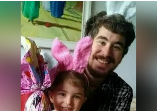 Condenação: Pai é sentenciado a 1 ano e 6 meses de prisão por matar filha de 4 anos por asfixia