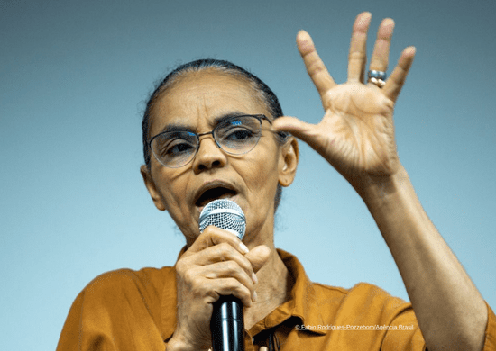 Marina Silva recebe alta hospitalar após tratar da covid-19