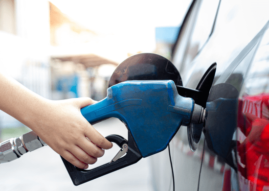 Petrobras reduz preço da gasolina em 4,66% para distribuidoras