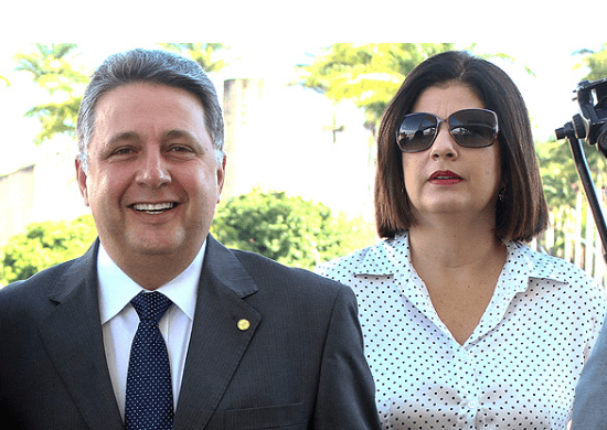 STF anula provas e suspende ação penal contra Anthony e Rosinha Garotinho