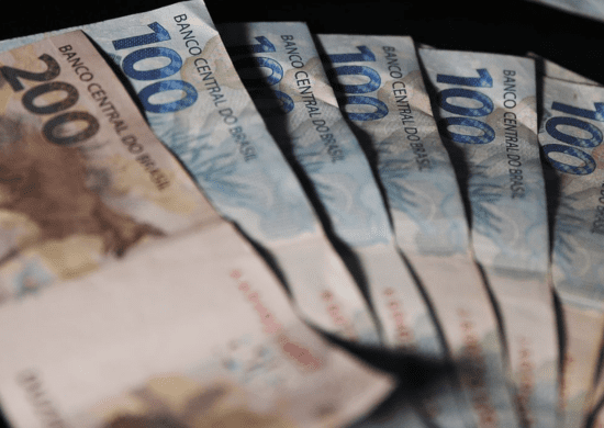 Receita abre consulta para 3º lote de restituição do Imposto de Renda