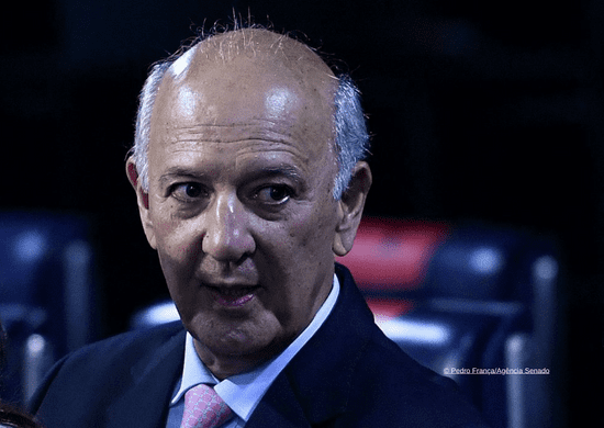 Justiça condena ex-governador do DF a perda de direitos políticos