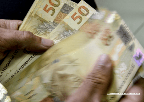 Receita paga terceiro lote de restituição do Imposto de Renda