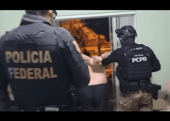 Estudante de psicologia é preso suspeito de abusos sexuais contra mais de 300 crianças