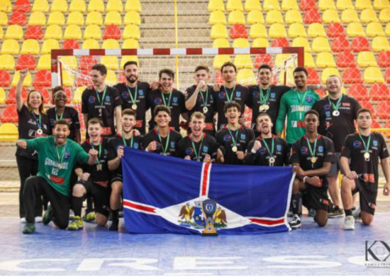 Guarulhos é campeã da Taça Sudeste de handebol masculino