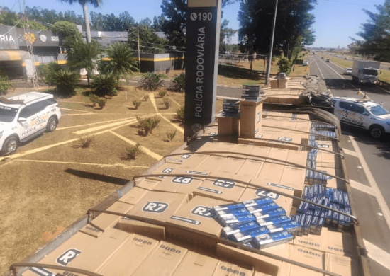 PM Rodoviária de SP apreende carga milionária de cigarros contrabandeados do Paraguai