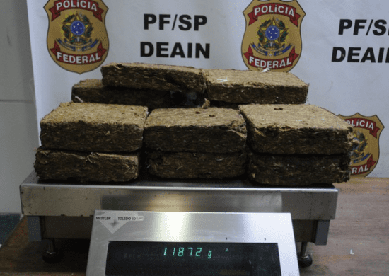 Operações da PF no Aeroporto de Guarulhos Resultam na Detenção de Cinco Mulheres por Tentativa de Tráfico de Drogas