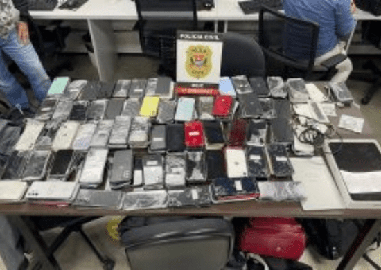 Polícia investiga rede clandestina de envio de celulares roubados via navios