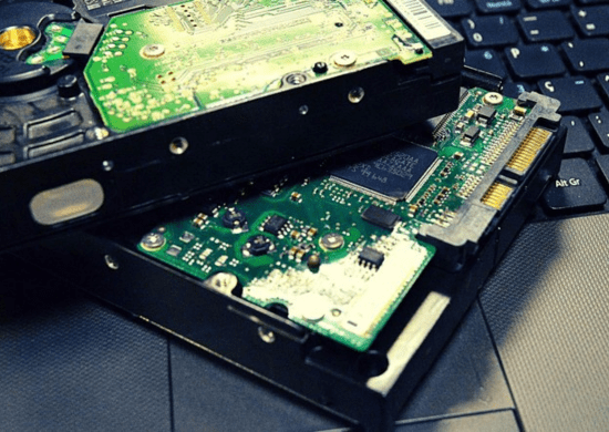 PF cumpre mandado de busca e apreensão para reprimir pornografia infantil em São José dos Campos