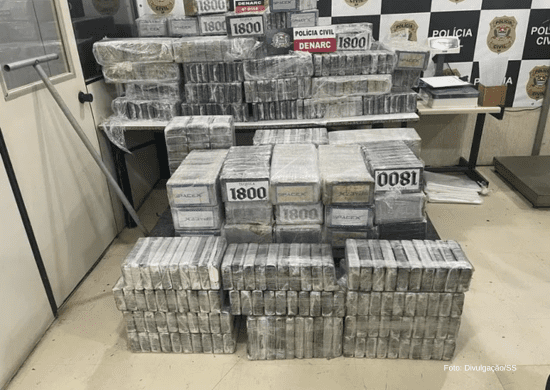 Quatro homens são presos com mais de uma tonelada de cocaína dentro de galpão em Guarulhos