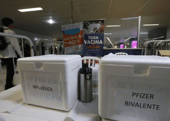 Vacinação em estações de trem, metrô e ônibus de São Paulo termina amanhã