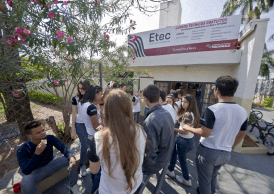 Governo de SP abre 15 mil vagas em cursos profissionalizantes