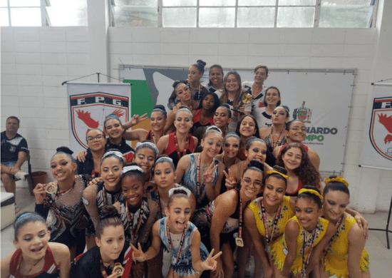 Guarulhos garante o bicampeonato estadual de ginástica acrobática no ABC