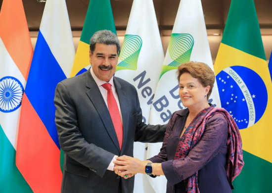 Dilma Rousseff se encontra com Nicolás Maduro no Banco dos Brics