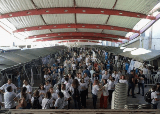 Evento no Adamastor oferece serviços de apoio à população em situação de rua e em vulnerabilidade até sexta-feira