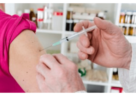 Lei define regras para vacinação em estabelecimentos privados