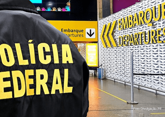 PF cinco prende passageiros tentando embarcar com droga em Guarulhos durante o feriadão