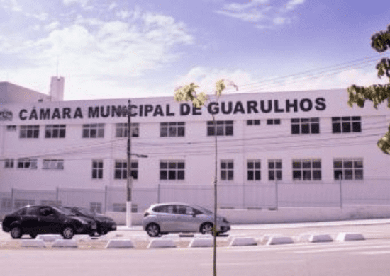 Câmara suspende concurso e anuncia devolução de valores de inscrições