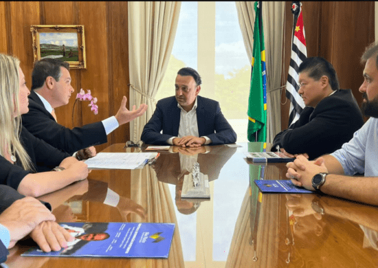 Federação de bares e restaurantes quer que Governo de SP adie cobrança de ICMS por causa de apagão