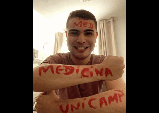 Guarulhense de plataforma de estudos online passa entre os primeiros colocados em Medicina na UNICAMP