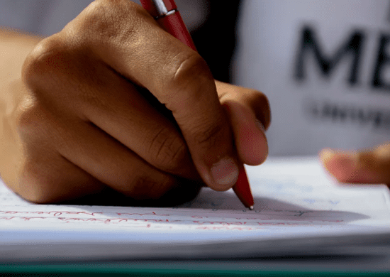 Desenvolve SP: concurso público oferece 13 vagas com salários de até R$ 7 mil