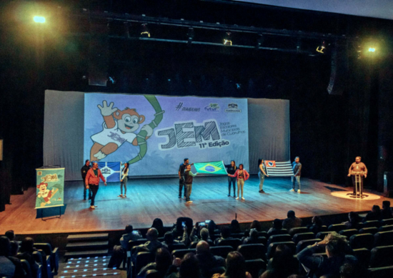Abertura dos Jogos Escolares reúne equipes participantes no Adamastor